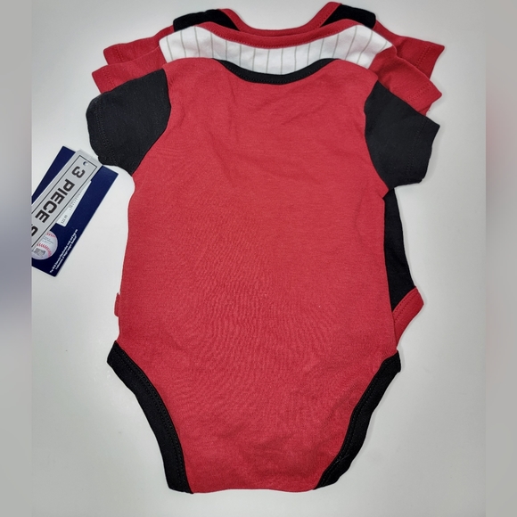MLB Arizona Diamondbacks Baseball 3 Pcs Baby Onesies Newborn 0-3 Months Red New - Picture 4 of 6